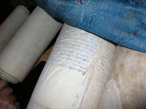 scrolls on bima, Ioannina, Greece Scrolls on bima, Ioannina, Greece
